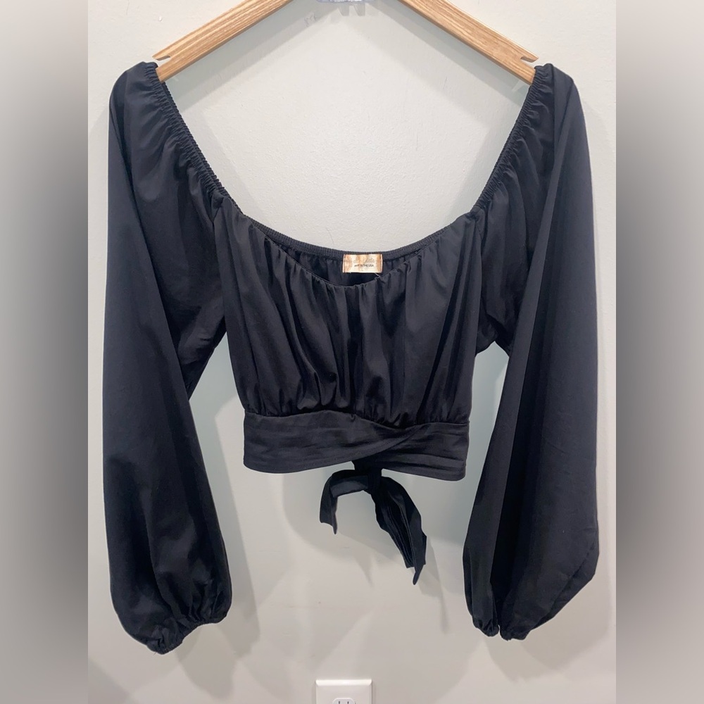 Altar’d State Black Cropped Cut Out Tie Back Long Sleeve Blouse Women’s Large
